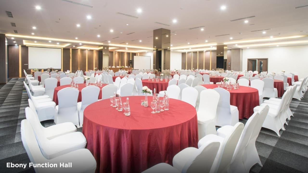 BW Luxury Hotel Jambi Ngoại thất bức ảnh
