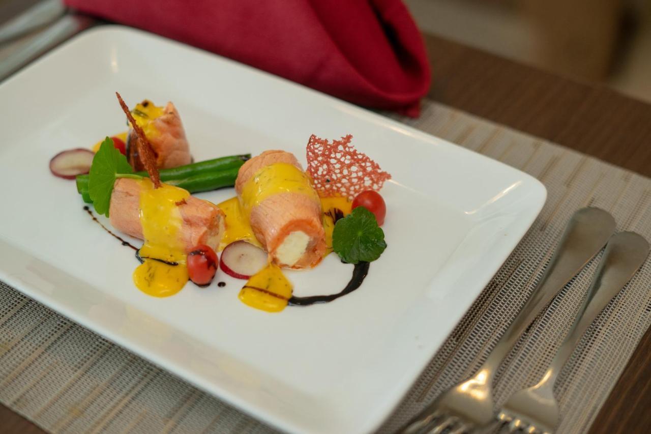 BW Luxury Hotel Jambi Ngoại thất bức ảnh