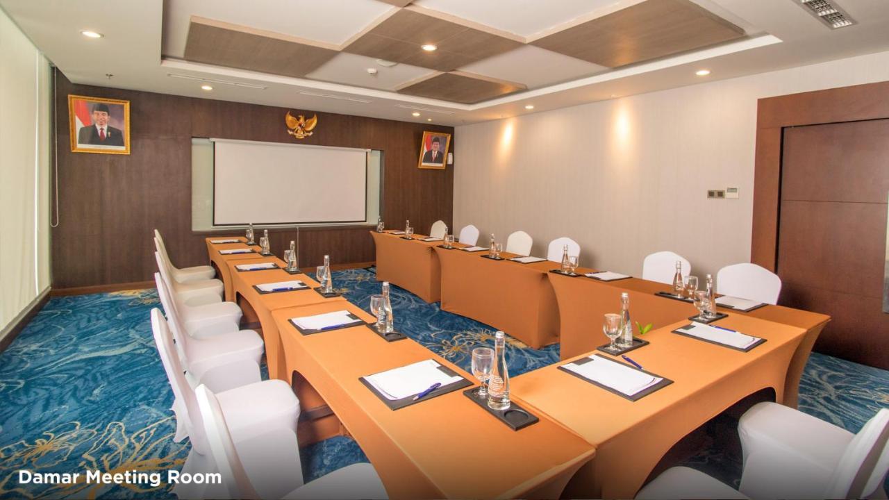 BW Luxury Hotel Jambi Ngoại thất bức ảnh