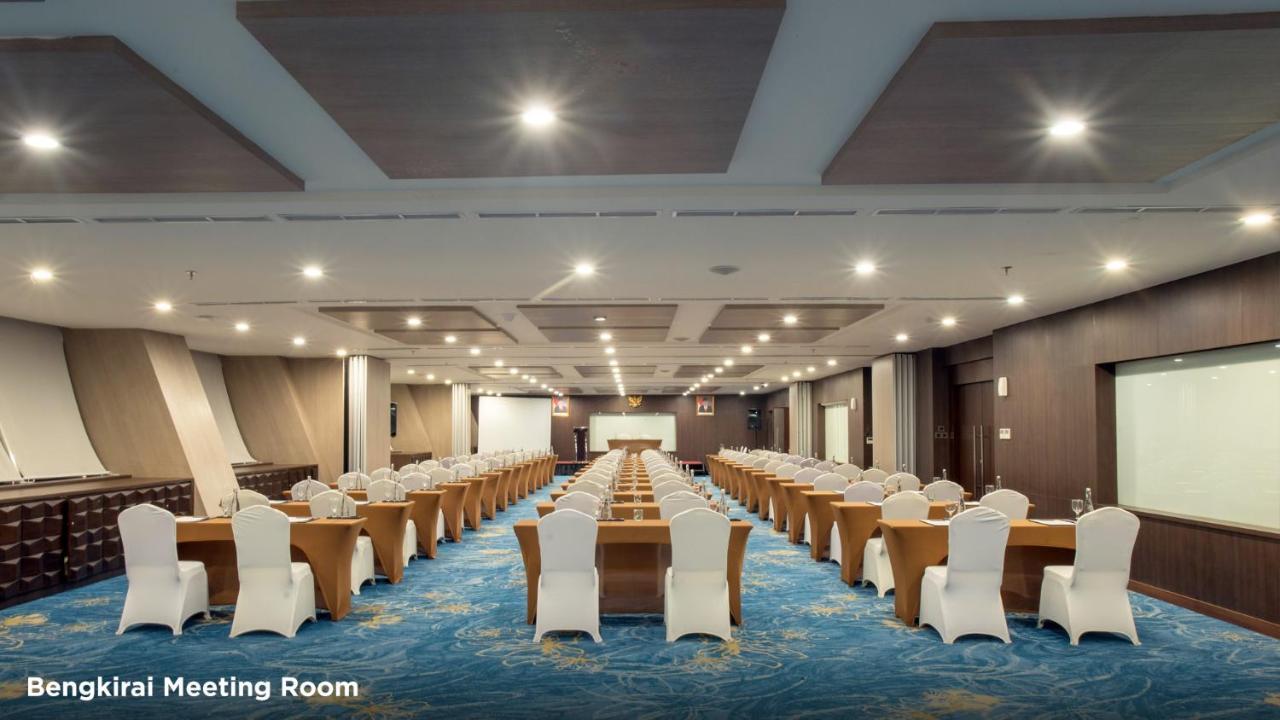 BW Luxury Hotel Jambi Ngoại thất bức ảnh