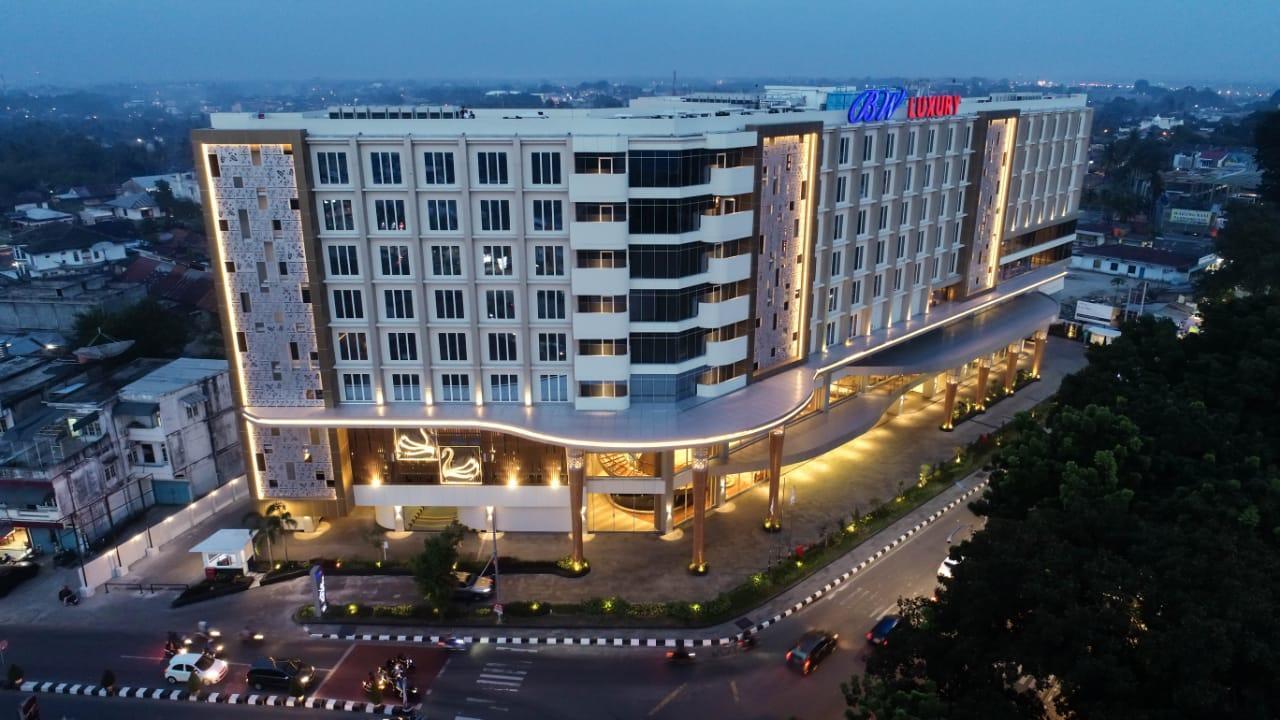 BW Luxury Hotel Jambi Ngoại thất bức ảnh