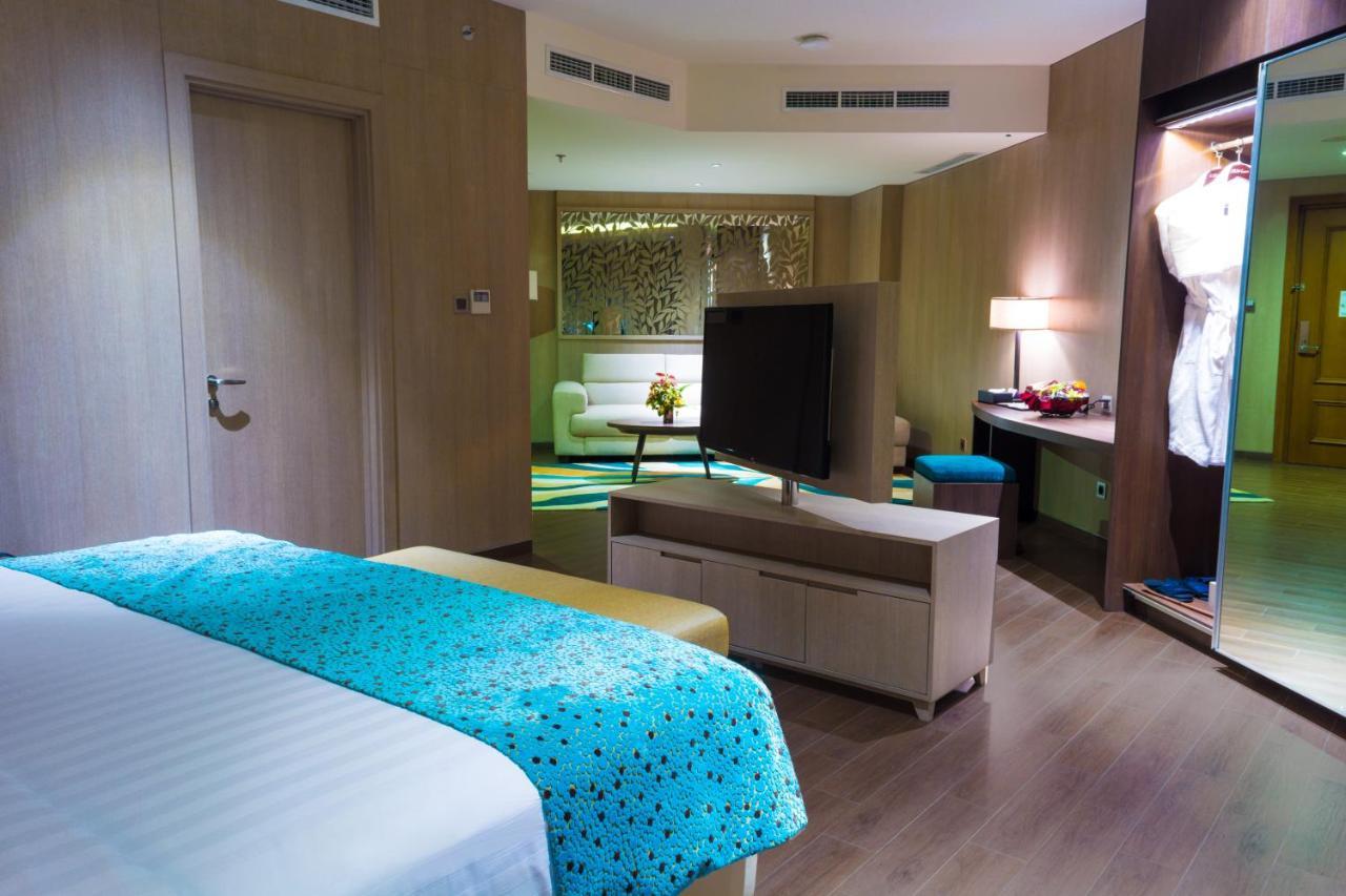 BW Luxury Hotel Jambi Ngoại thất bức ảnh